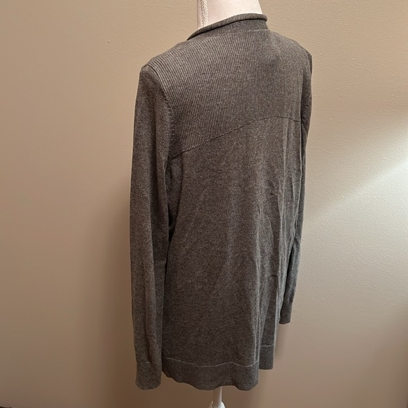Ann Taylor LOFT Gray Cardigan Sweater - Medium - Picture 4 of 5